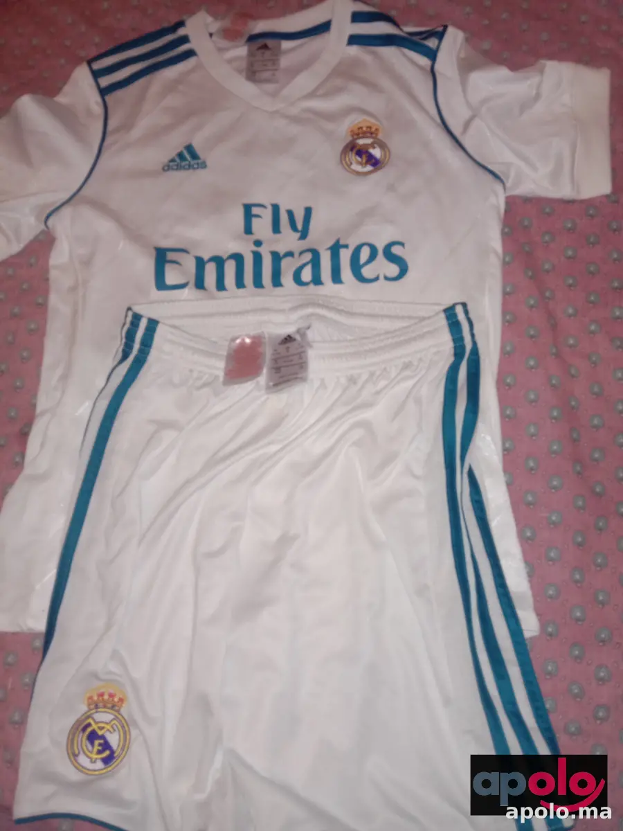 زي ريال مدريد لكرة القدم