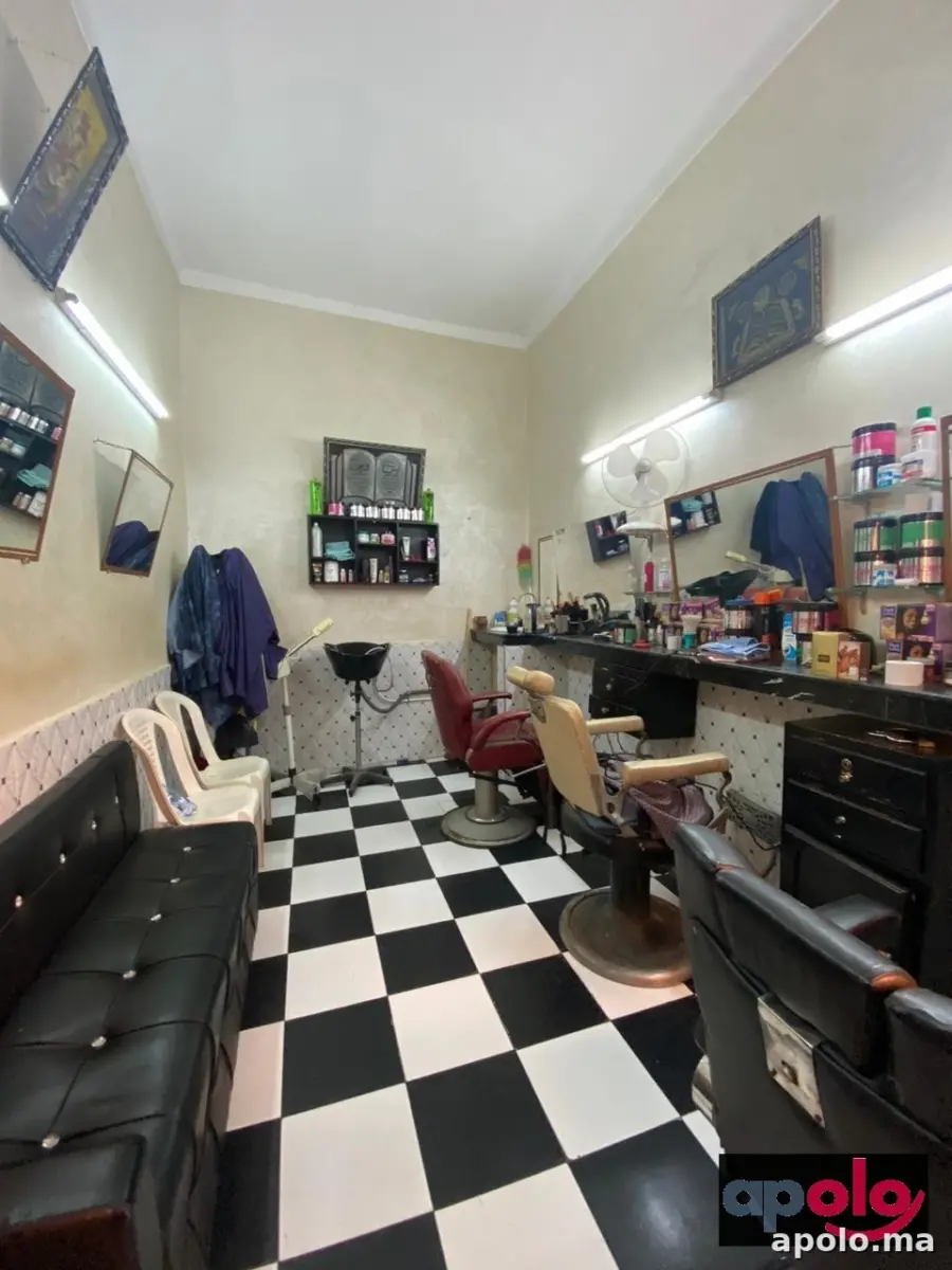 صالون حلاقة للرجال للبيع ساروت