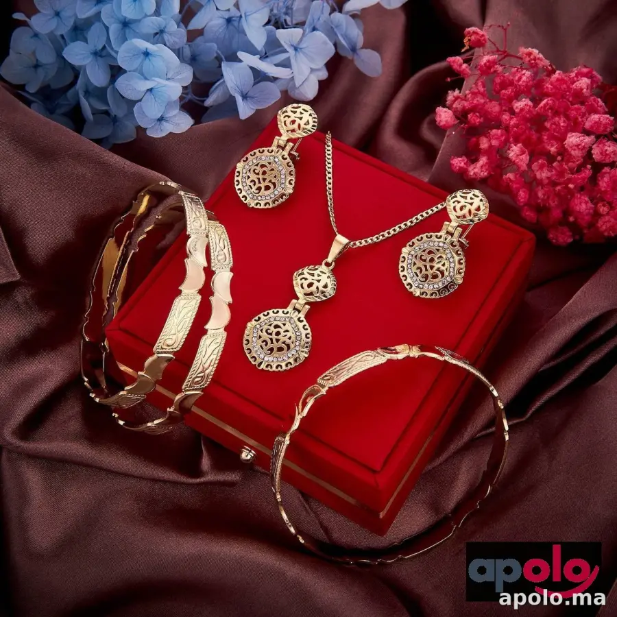 طقم مجوهرات 