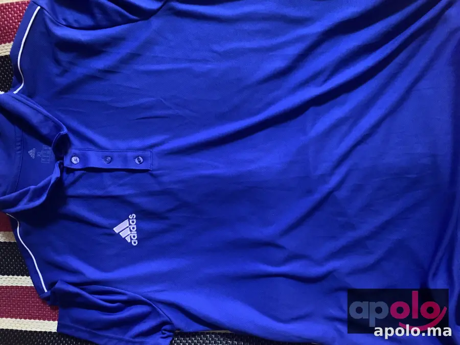 t shirt adidas oreginal taill XL